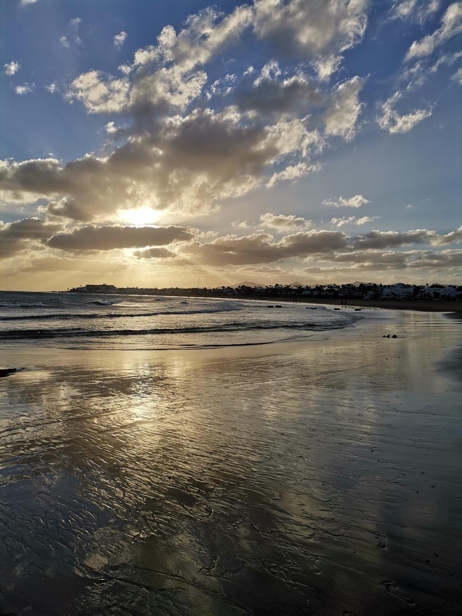 A Ensuite Apartment Con Zona De Patio Arrecife  Εξωτερικό φωτογραφία